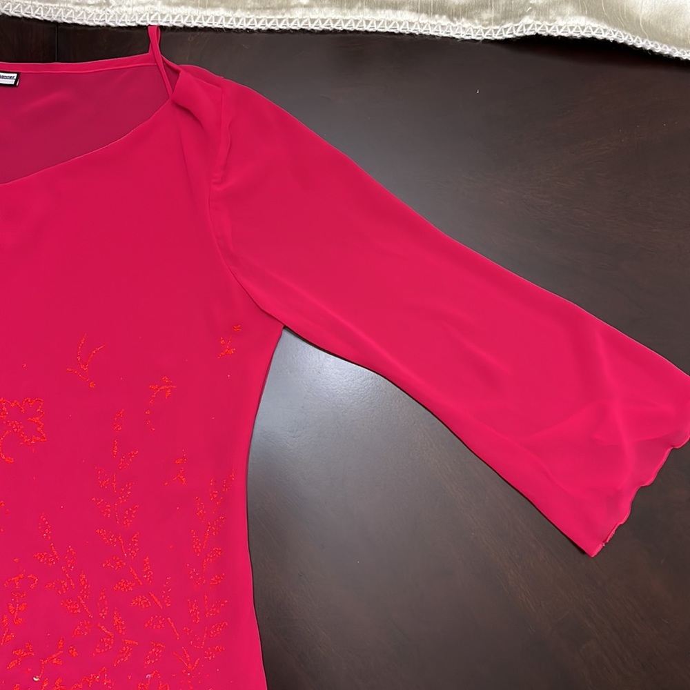 Magenta Blouse 👚 Size Medium / Large - Picture 4 of 9
